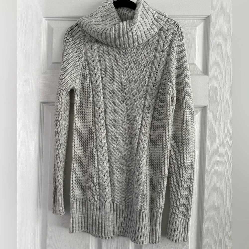 Maurices Cable Knit Cowl Neck Sweater Tunic Grey size S NWOT - Picture 2 of 6